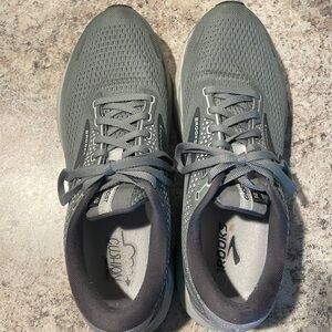 Brooks ghost 14 size 11.5